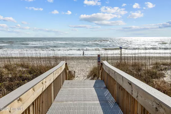 Emerald Isle, NC 28594,2106 Ocean DR