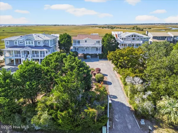 Sunset Beach, NC 28468,320 40th ST