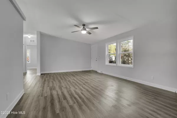 Hampstead, NC 28443,270 Williams Store RD