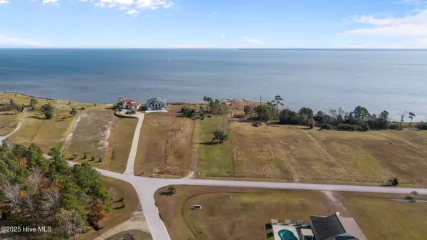 15 Wind Lake RD S, Oriental, NC 28571