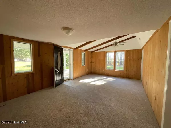 Vass, NC 28394,127 Lake Bay Church RD