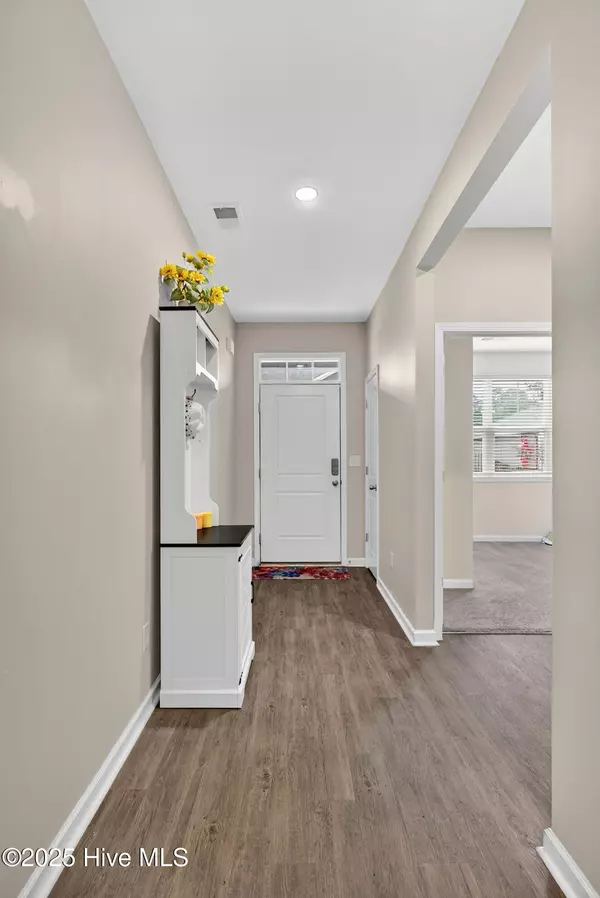 Leland, NC 28451,737 Seathwaite LN SE