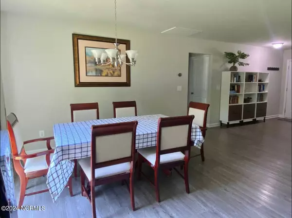 Southern Pines, NC 28387,146 Wooster RD