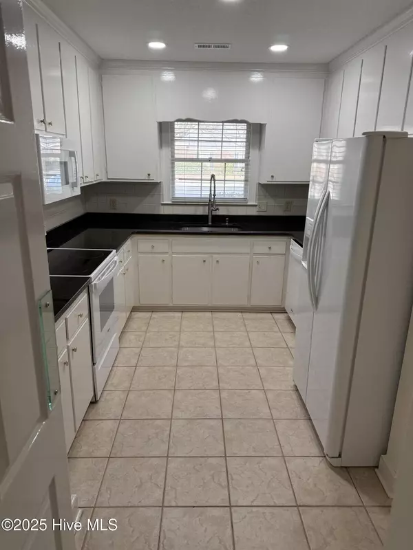 Kinston, NC 28501,809 Greenbriar RD