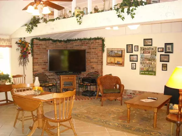 Southern Pines, NC 28387,1625a Midland RD