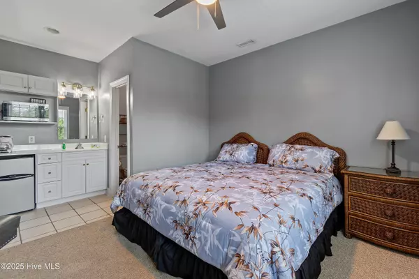 Southport, NC 28461,2555 St James DR #Unit 304