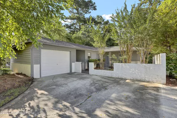 Hampstead, NC 28443,104 Holly Tree LN