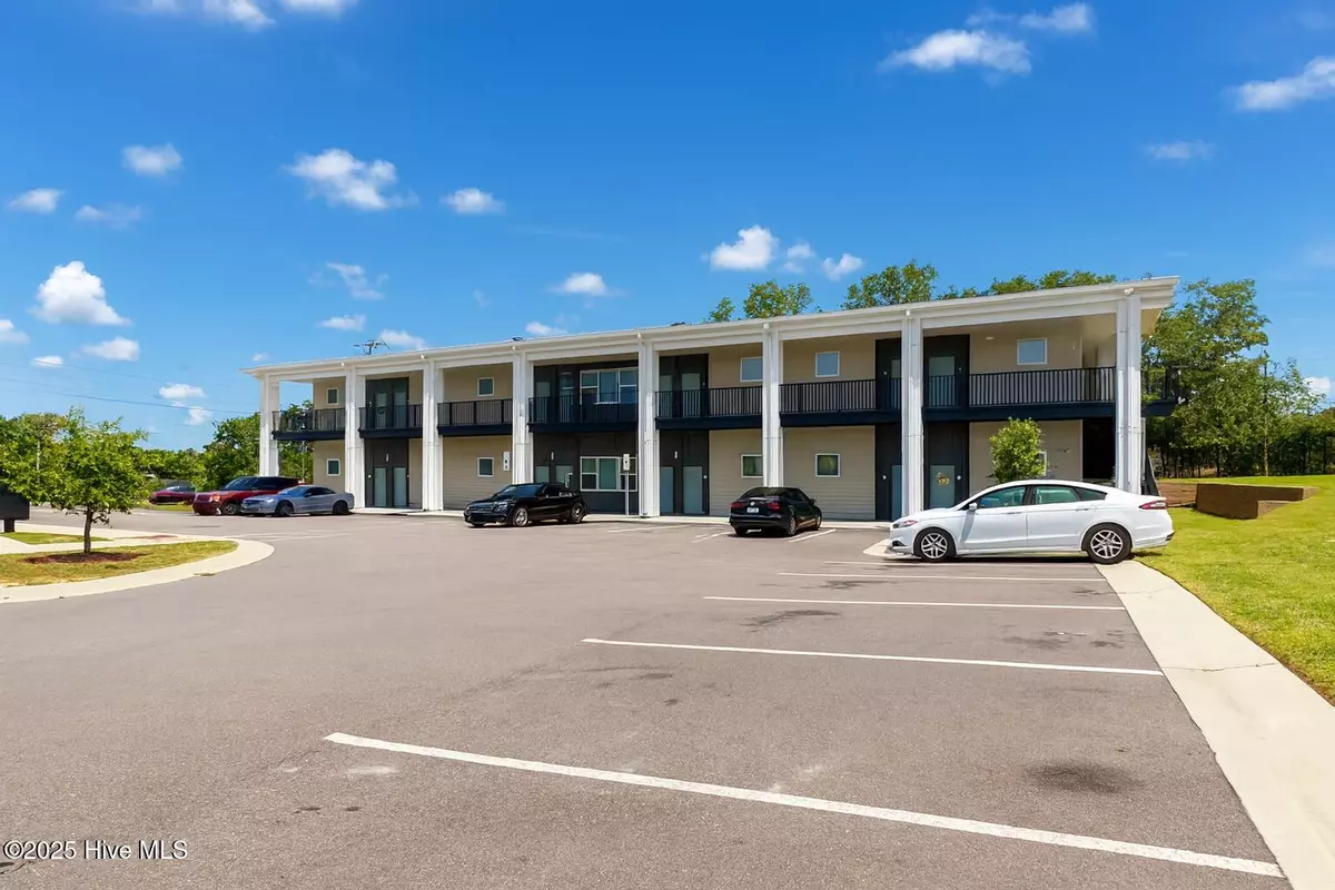 Wilmington, NC 28401,911 S 2nd ST #103