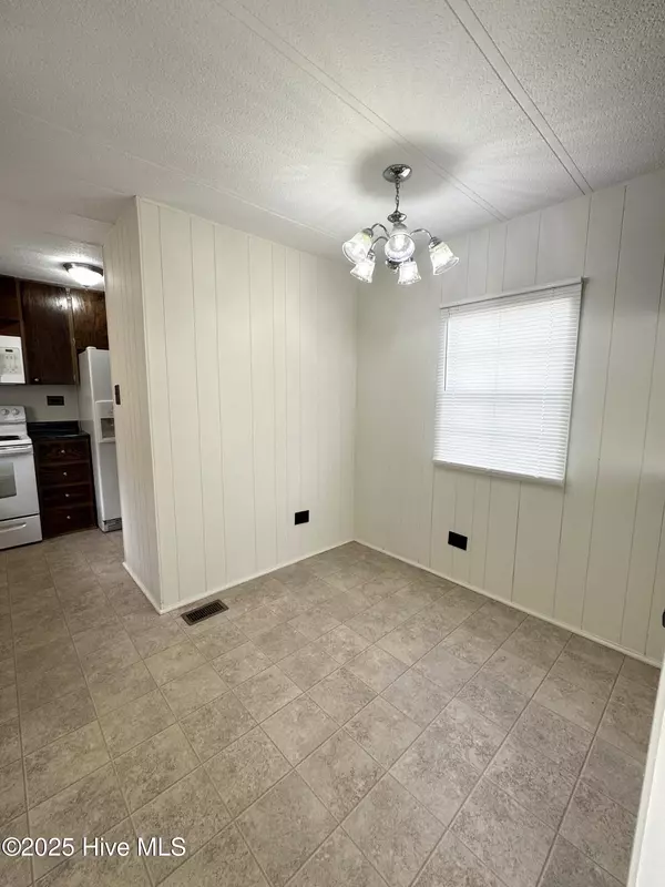 Jacksonville, NC 28540,171 Johnny Parker RD #3