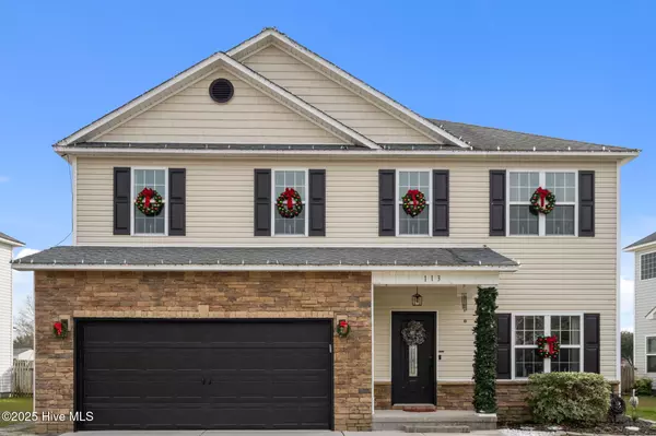 113 Long Pond DR, Sneads Ferry, NC 28460