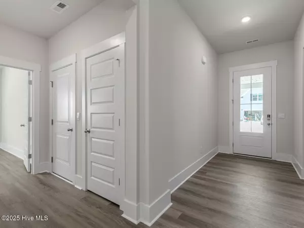 Holly Ridge, NC 28445,114 Edgewater WAY