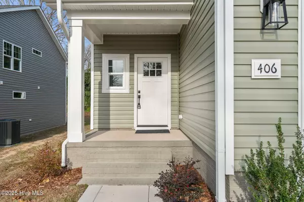 Aberdeen, NC 28315,406 Summit ST