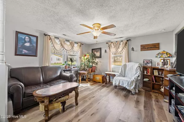 Jacksonville, NC 28540,127 Moosehart AVE