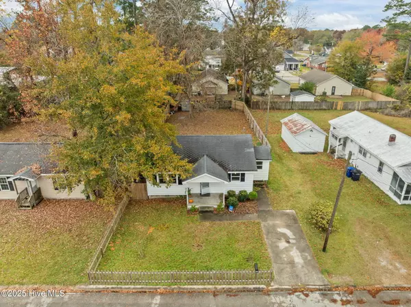 Jacksonville, NC 28540,127 Moosehart AVE