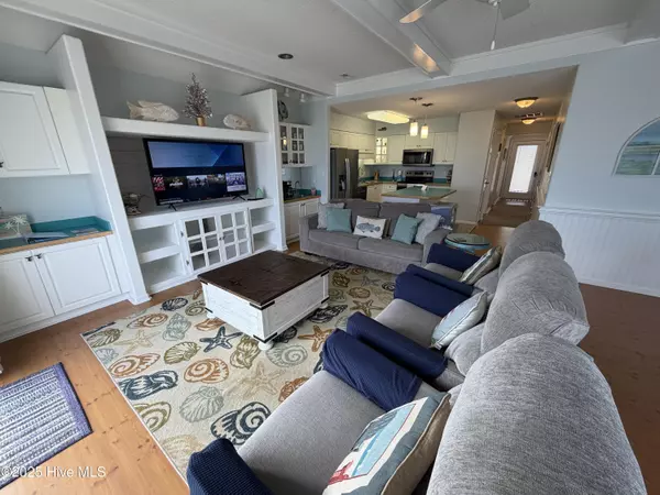 Emerald Isle, NC 28594,2802 Pier Pointe DR