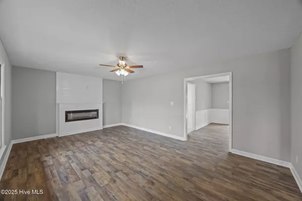 New Bern, NC 28560,6108 Ibis LN