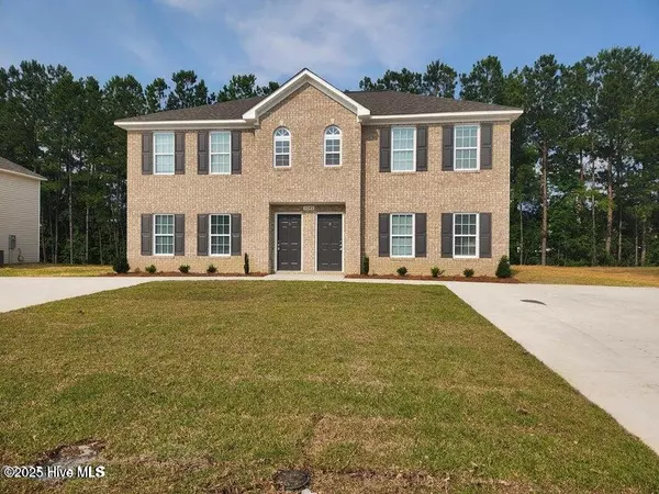 1226 Masters LN #B, Greenville, NC 27834