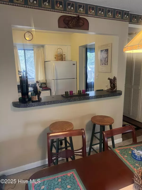 Pinehurst, NC 28374,85 Pine Valley RD ## 66