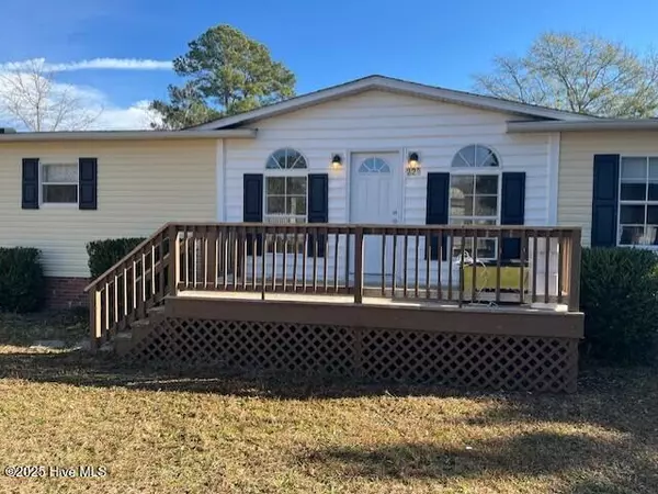 Richlands, NC 28574,229 Pineview RD