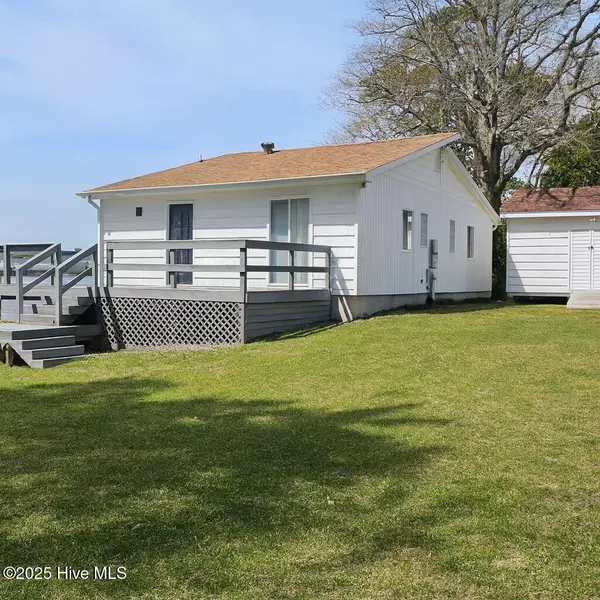 1229 Fletcher Hewett RD SW, Shallotte, NC 28470