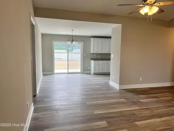 New Bern, NC 28562,454 Crump Farm RD