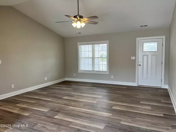 New Bern, NC 28562,454 Crump Farm RD