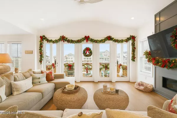 Ocean Isle Beach, NC 28469,148 Via Old Sound BLVD