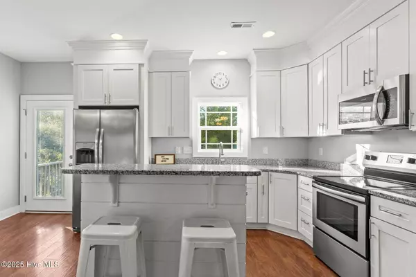 Oak Island, NC 28465,103 NE 18th ST