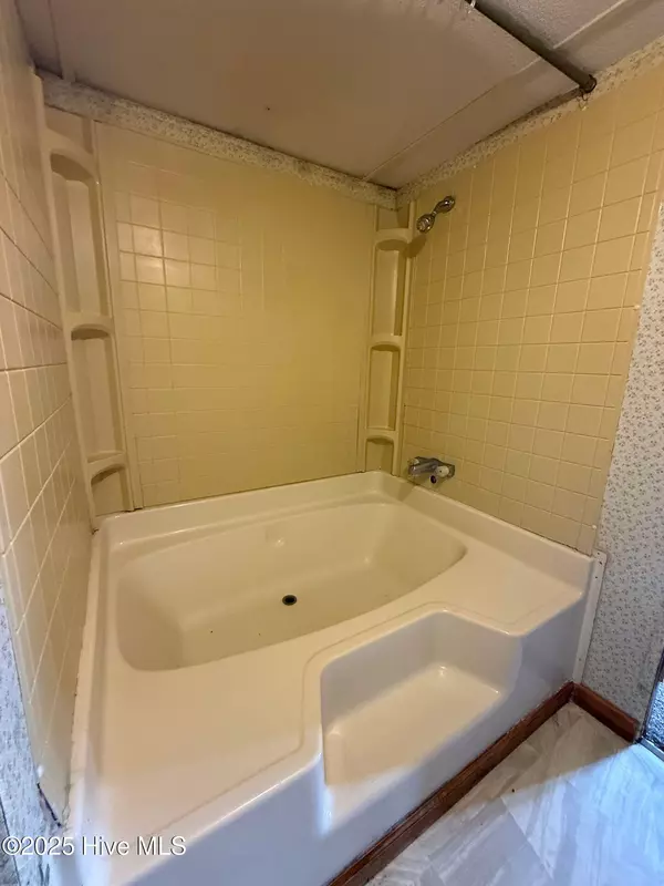 Jacksonville, NC 28540,631 Holly Shelter RD #4