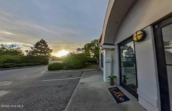 Southport, NC 28461,3960 Executive Park BLVD SE ## 2