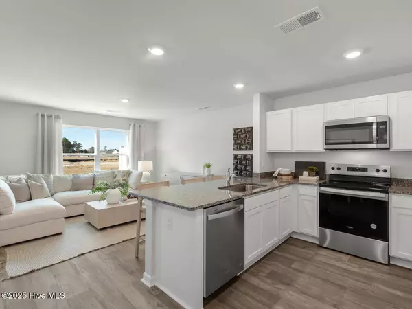 Surf City, NC 28445,138 N Grassland RD #Th 6