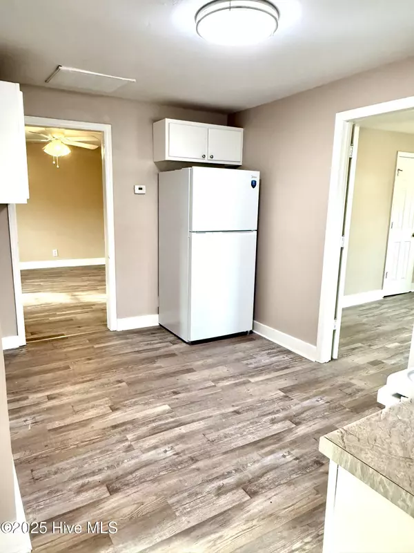 New Bern, NC 28560,728 West ST