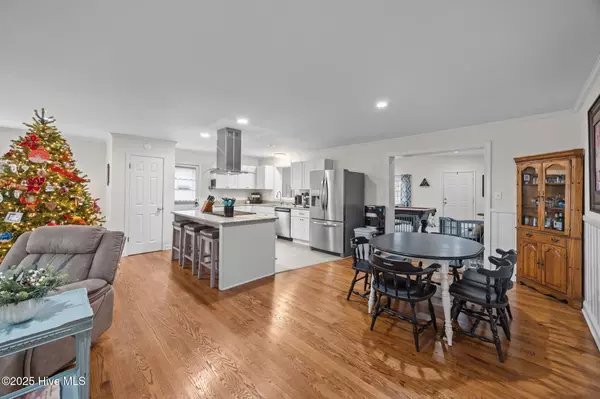 Washington, NC 27889,206 Pamlico DR