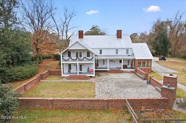 Richlands, NC 28574,6266 Richlands HWY