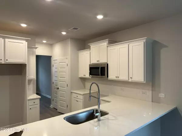 Ocean Isle Beach, NC 28469,3519 Sandhill Crane DR SW #Kennsington Lot 28