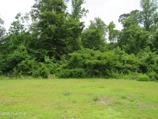 Jacksonville, NC 28540,136 Laredo DR