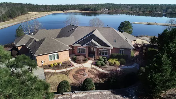636 Mclendon Hills DR, West End, NC 27376