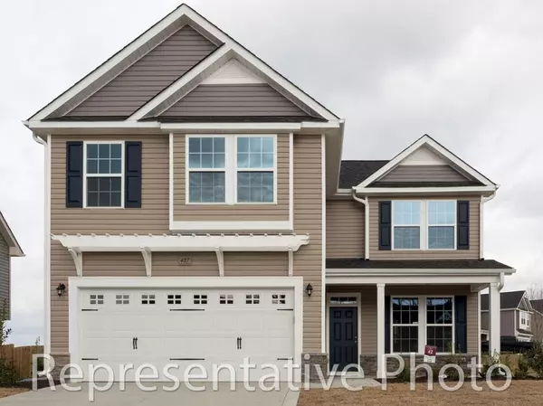 3105 Dana LN, Aberdeen, NC 28315