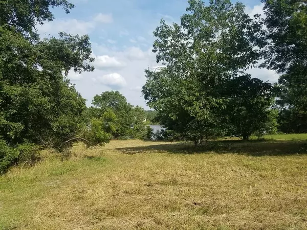 West End, NC 27376,286 Gails RD