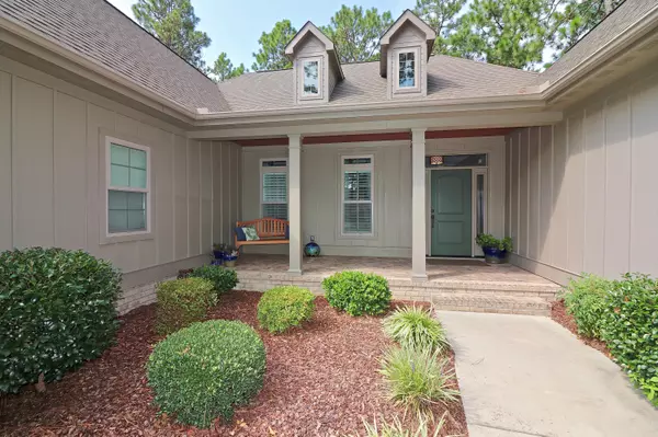 Southern Pines, NC 28387,180 Kings Ridge CT
