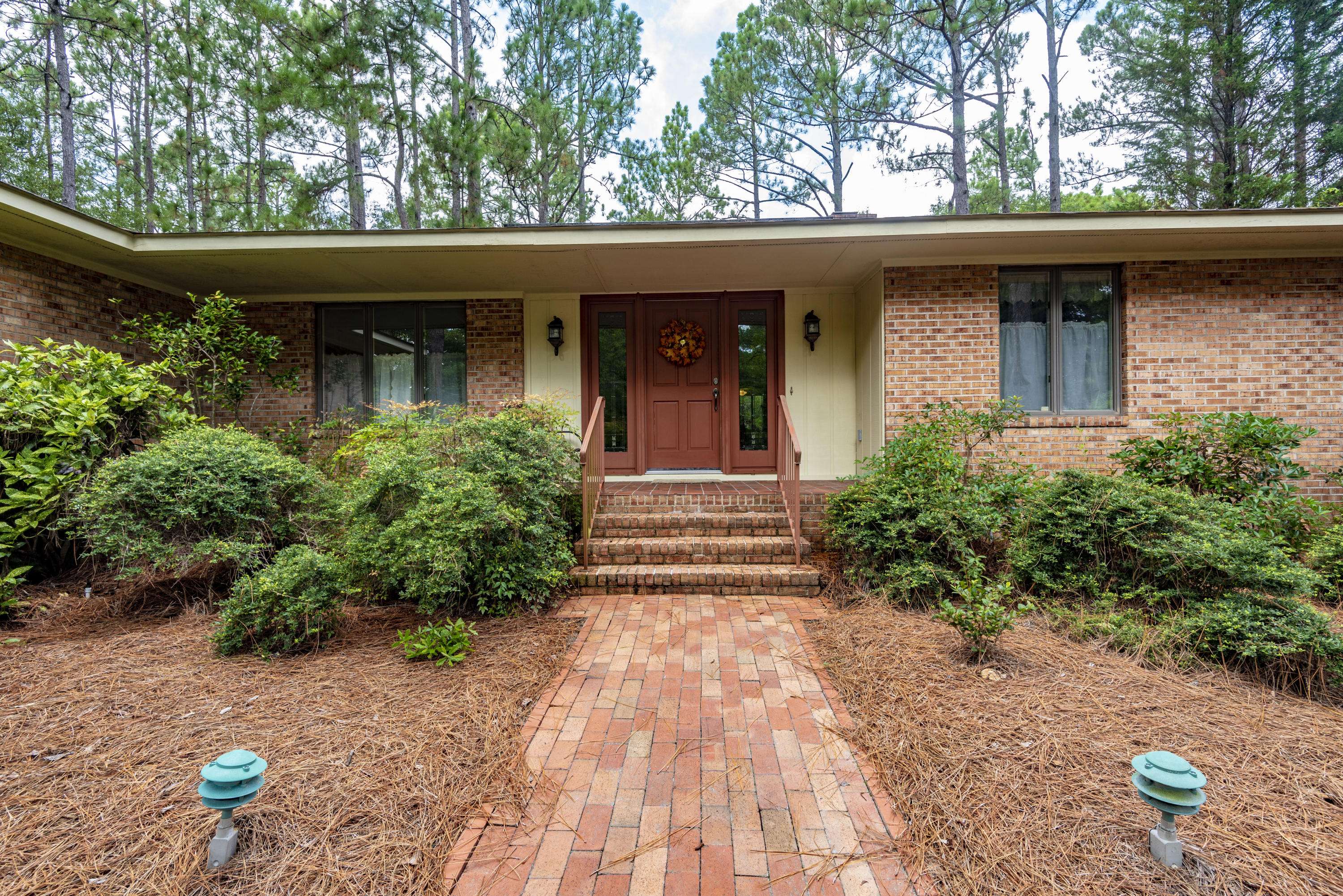 Pinehurst, NC 28374,320 Oakmont CIR