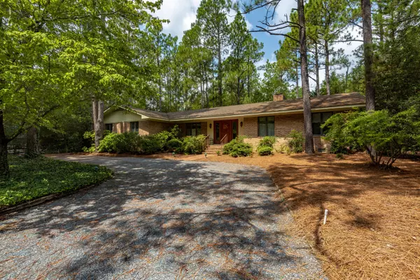 320 Oakmont CIR, Pinehurst, NC 28374