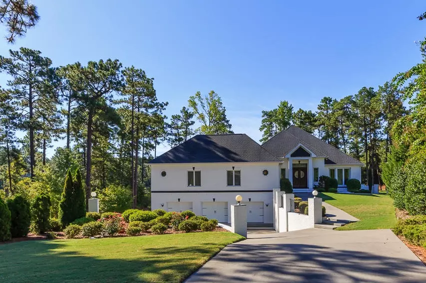 130 Woodenbridge Lane, Pinehurst, NC 28374