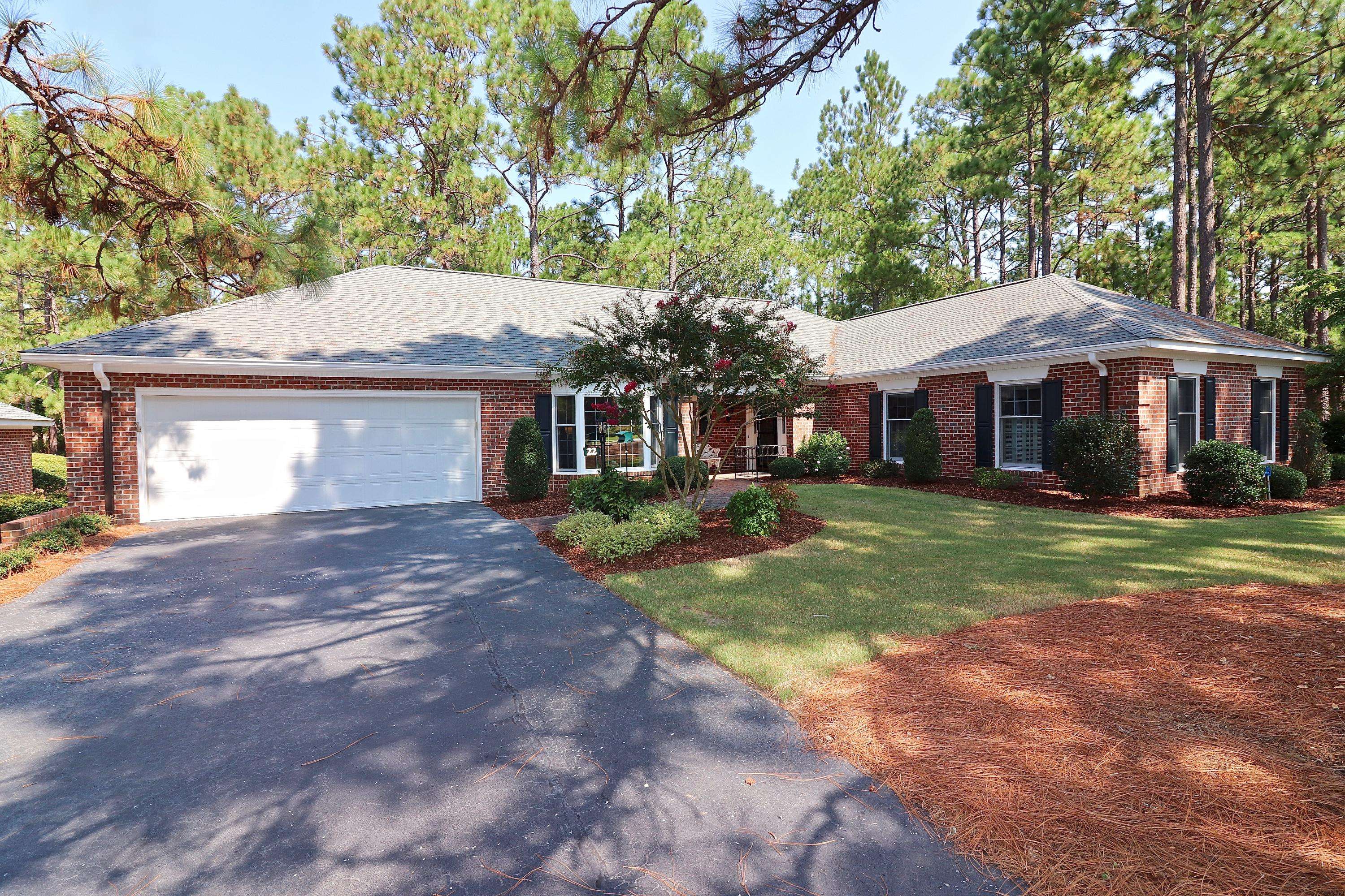 22 Magwood CT, Southern Pines, NC 28387