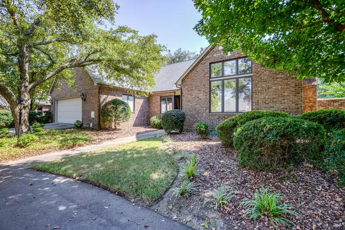 Pinehurst, NC 28374,2 Chalford PL