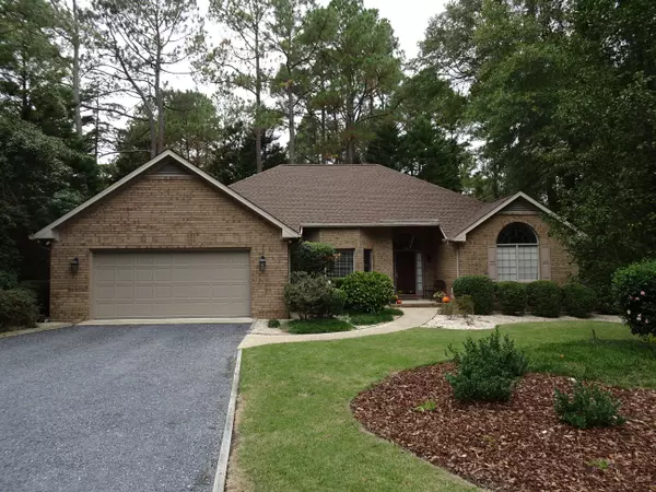 Pinehurst, NC 28374,85 Tamarisk LN