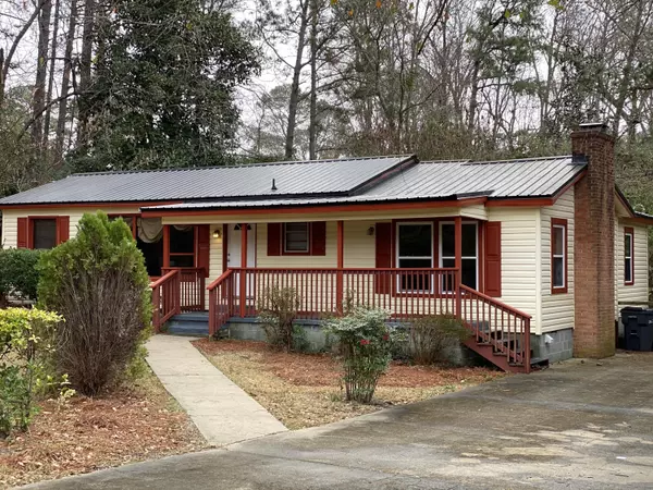 605 S Glover ST, Southern Pines, NC 28387