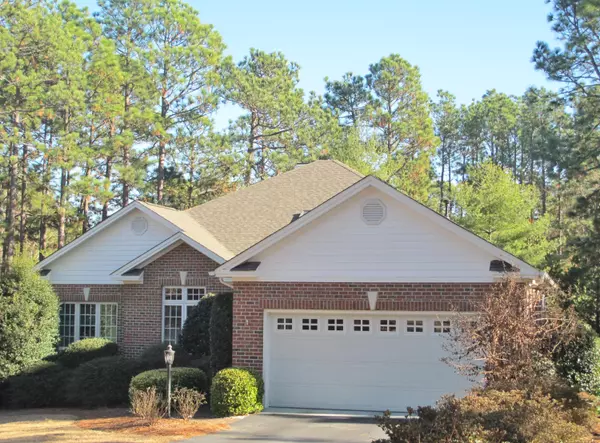 14 Hunter Ct CT, Southern Pines, NC 28387