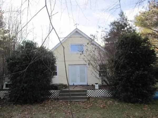 104 N Berry ST, Pinebluff, NC 28373