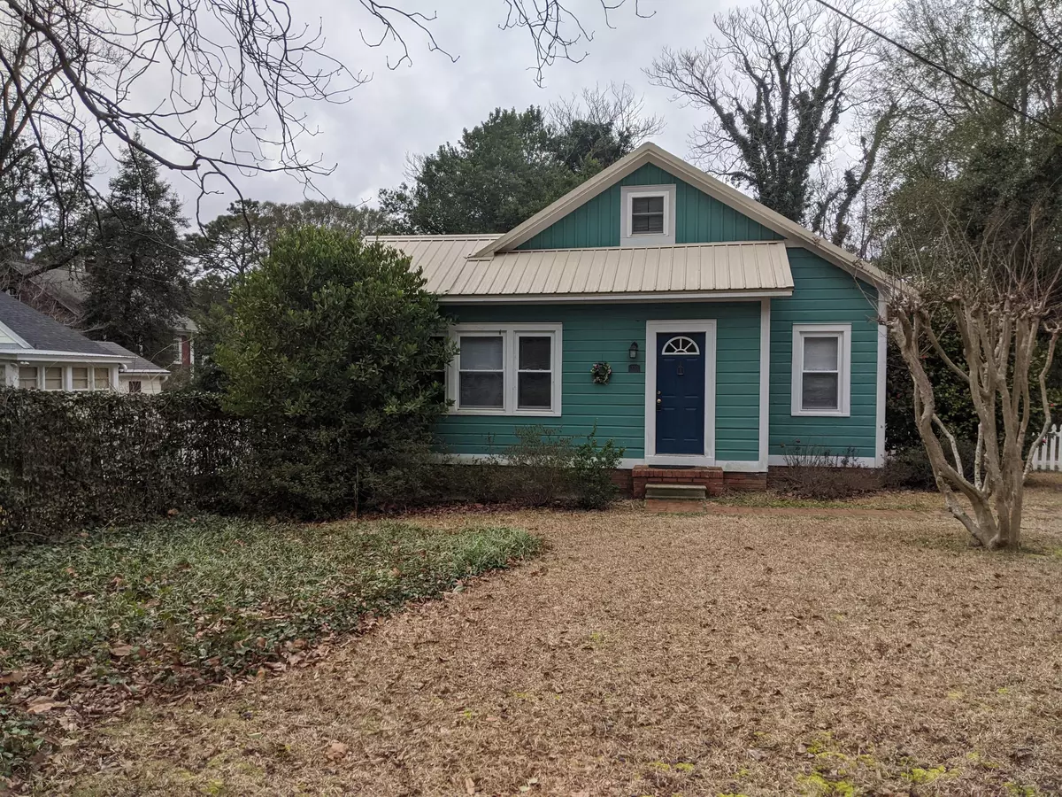 Southern Pines, NC 28387,330 N Ridge ST